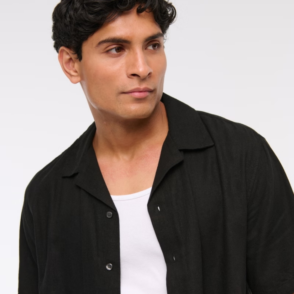 Men's Casual Black Button-Down Shirt - Classic Open Collar
